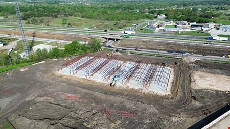 Preview of commercial space at 3963 Interstate 30