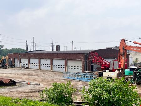 Preview of Industrial space for Rent at 801 Garasches Lane