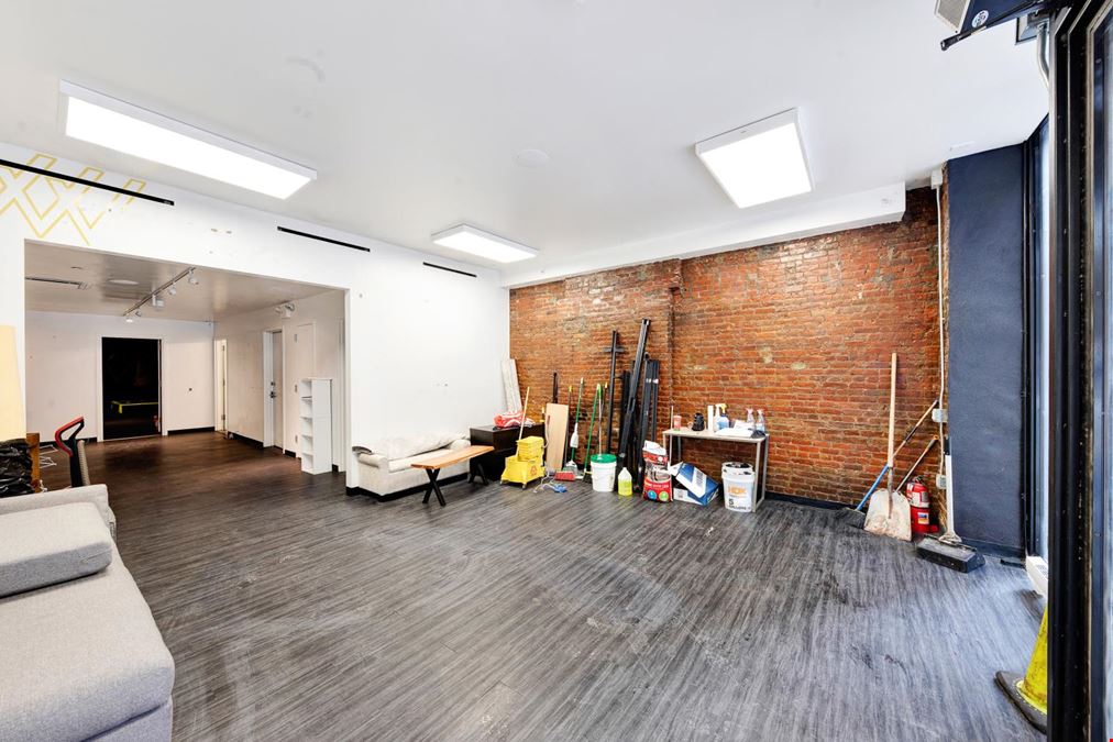 233 East 34th Street
