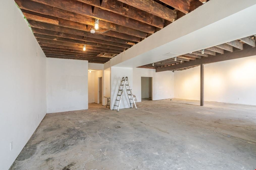 Chinatown Single Unit Free Stndng Bldg