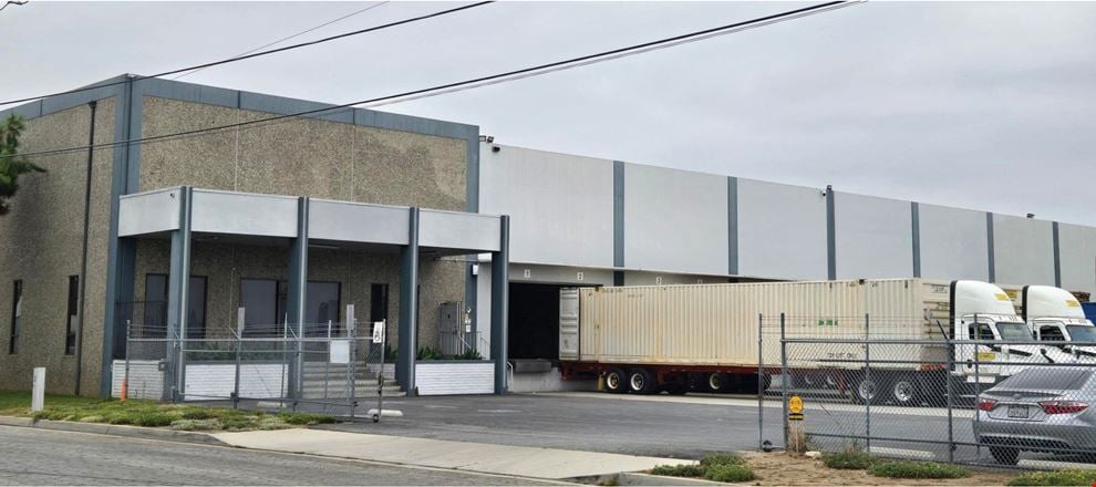 Preview of Industrial space for Rent at 13930 Gannet St