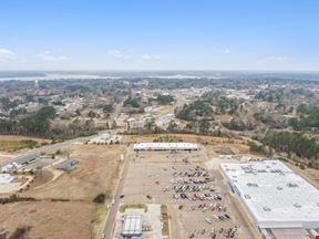 Farmerville, Louisiana - Eagle Plaza