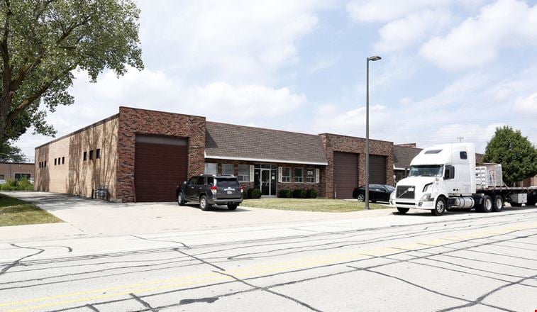 Preview of Industrial space for Rent at 350-360 Lively Blvd.