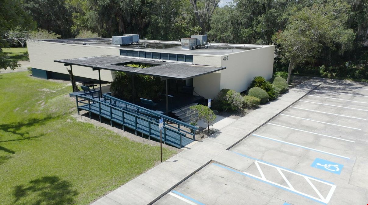 440 Kingsley Ave