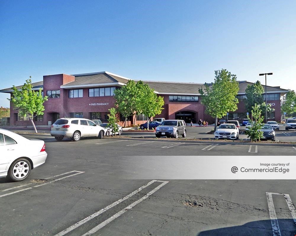 Centerstone Plaza - 4040 & 4050 Barranca Pkwy
