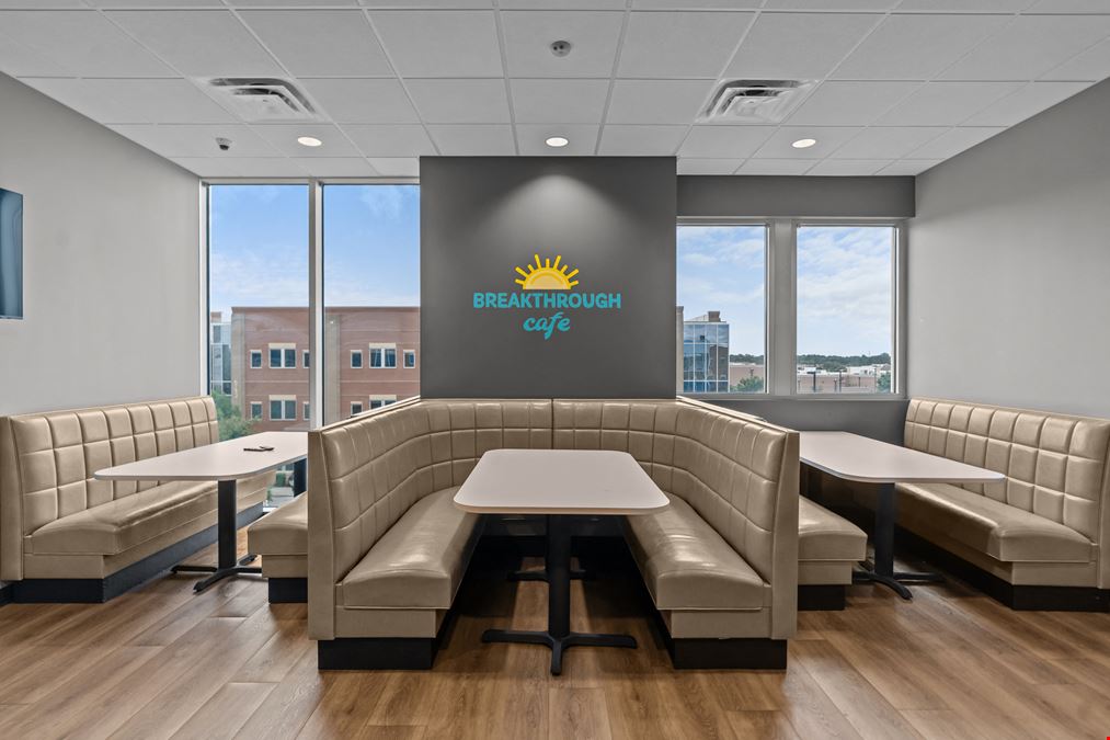The Offices At Mayfaire IV
