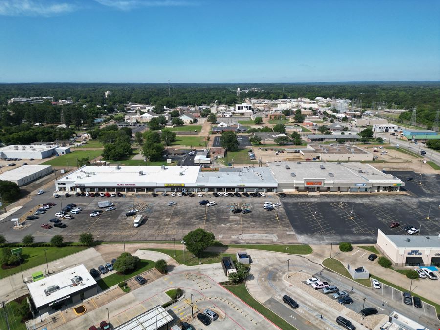 Midtown Square Shopping Center