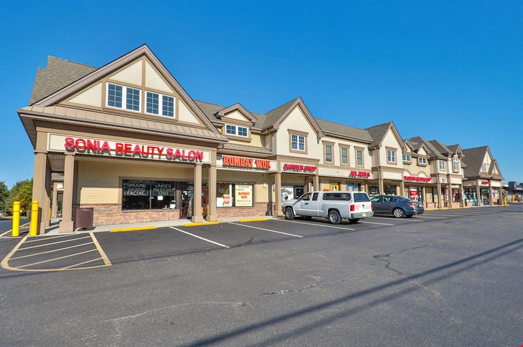 The Shoppes and Offices at Woods Tavern