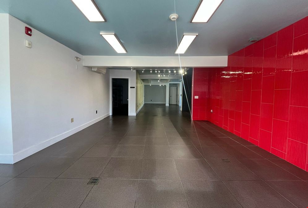 Restaurant / Retail Location - Built out and Approved.