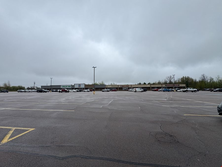 Aldi Plaza