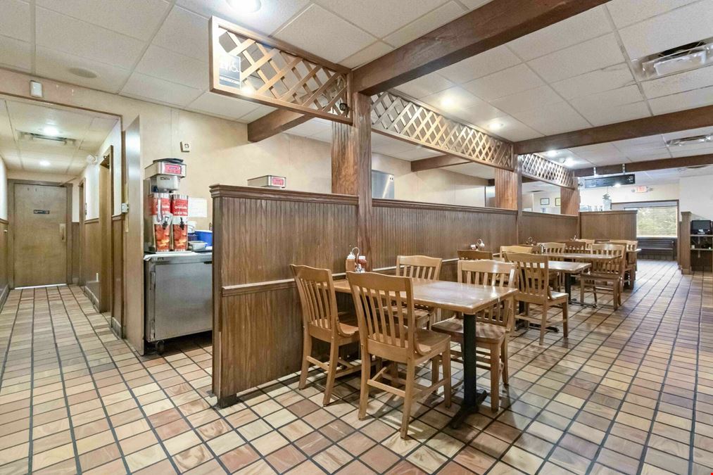 Space Coast Real Estate with BBQ Restaurant