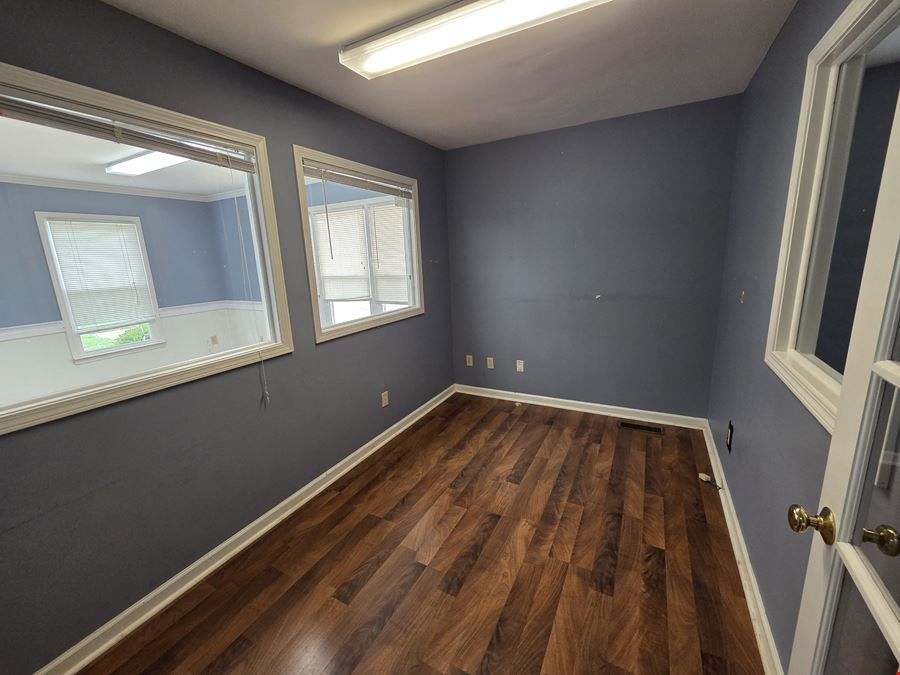 1403 Scottsville Rd