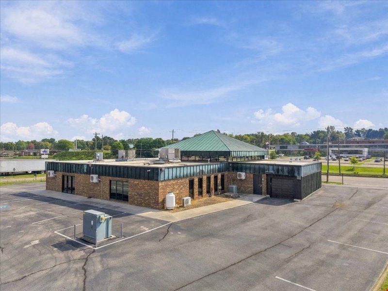 800 W. Morris Blvd
