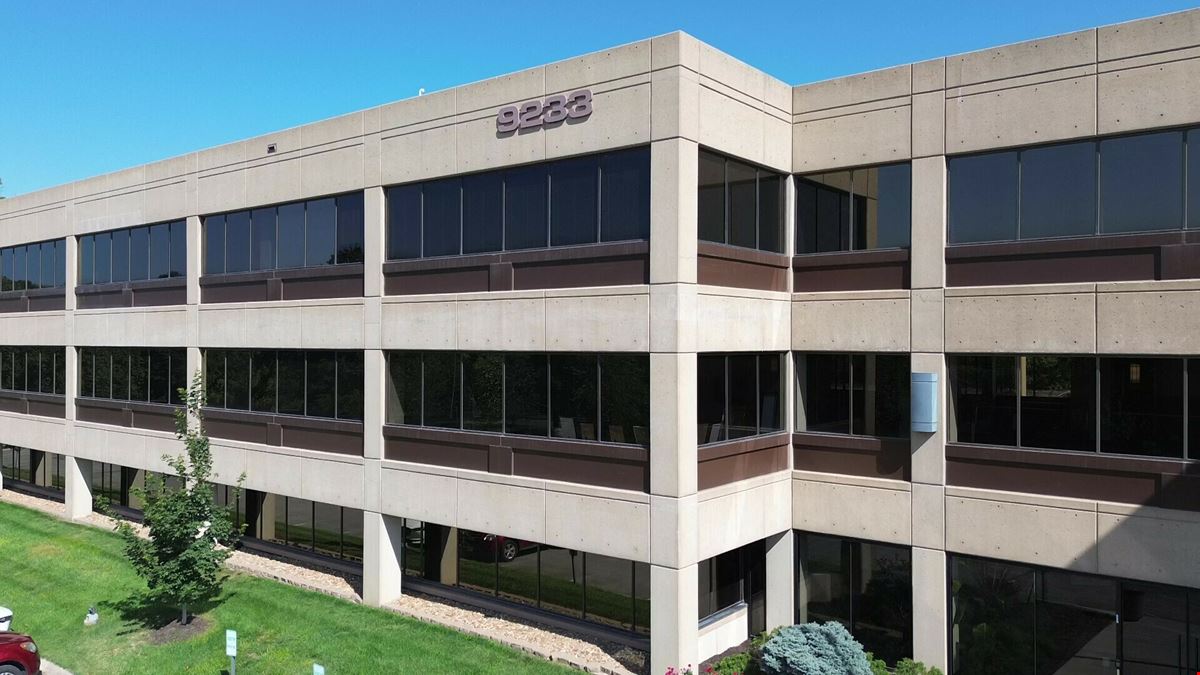 9233 Ward Parkway Building