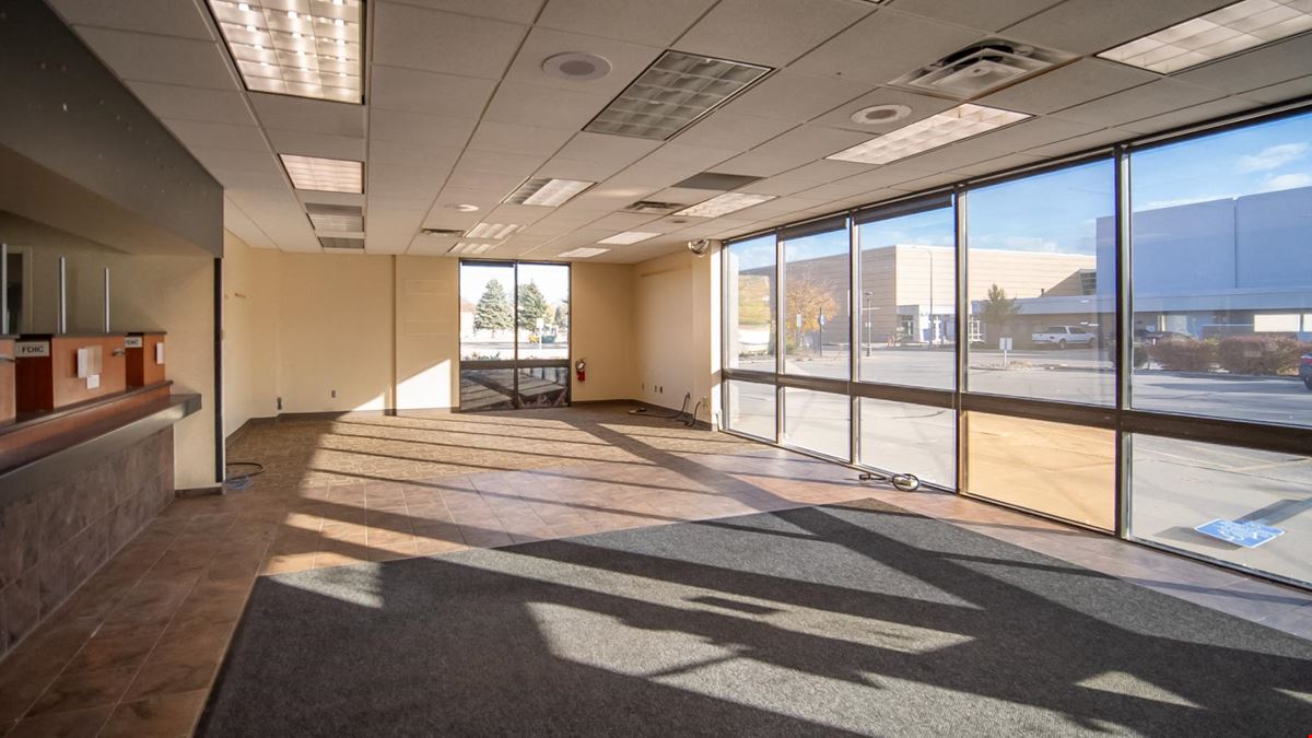 Center Street Premier Flex-Commercial Space 