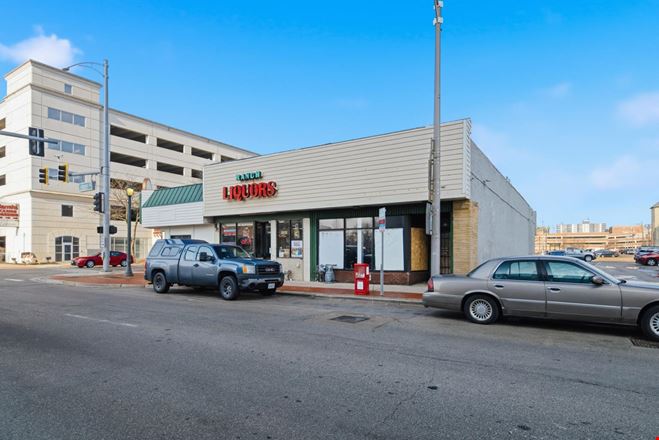 Preview of Restaurant space for Rent at 81 W Jefferson St