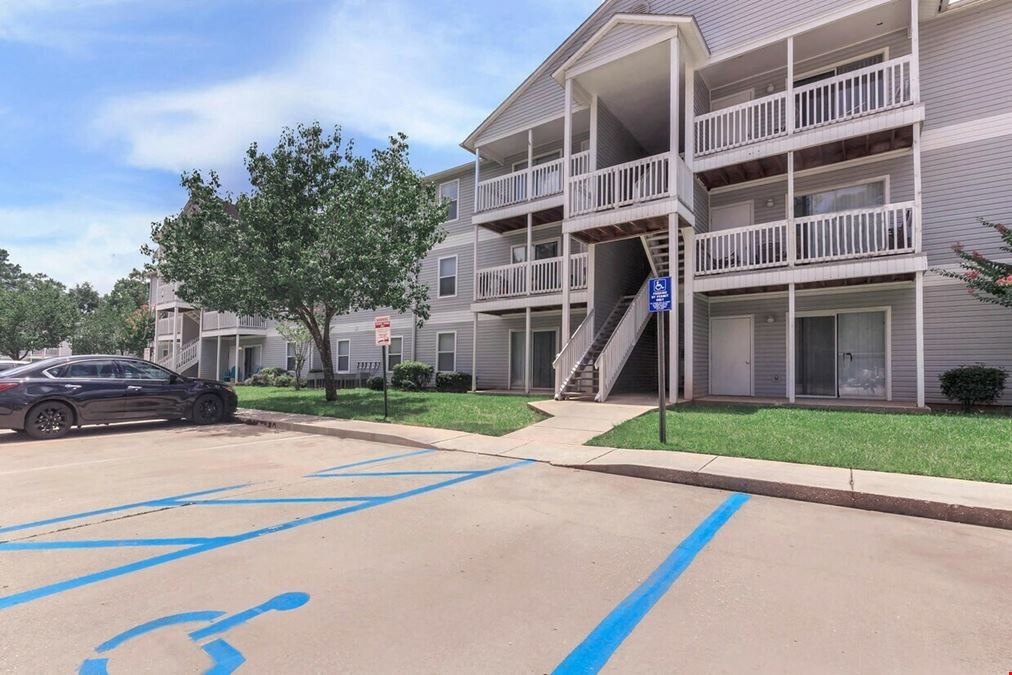 The Azalea Collection - Arbor Pointe Apartments