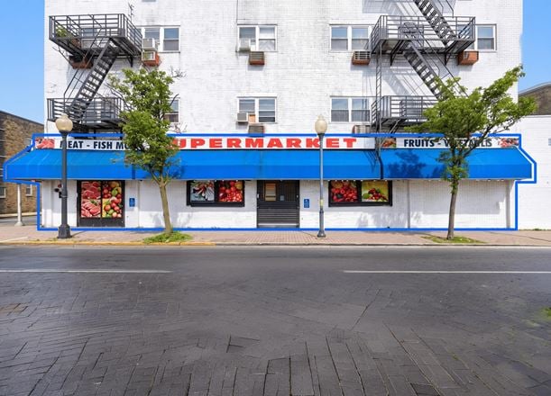 Preview of Retail space for Rent at 325 Henry Street