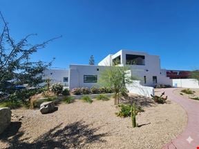 736 N Country Club Dr