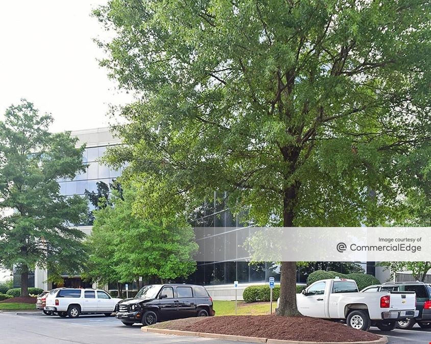 Servicer Sale: $1.6M NOI | Class A Medical Office | Memphis