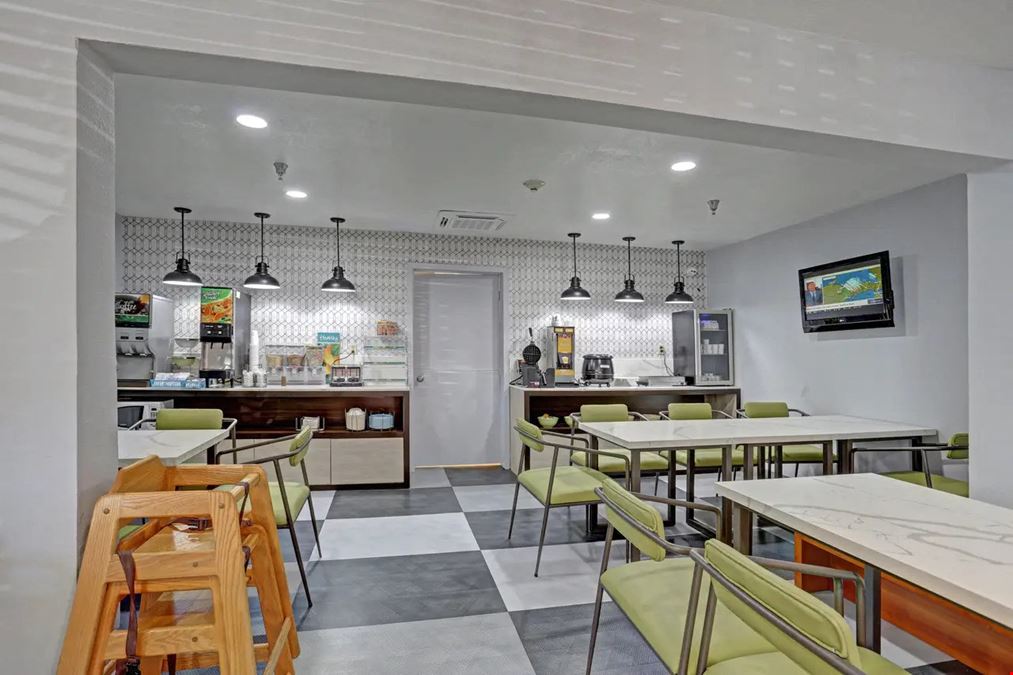 Quality Inn  Pierre