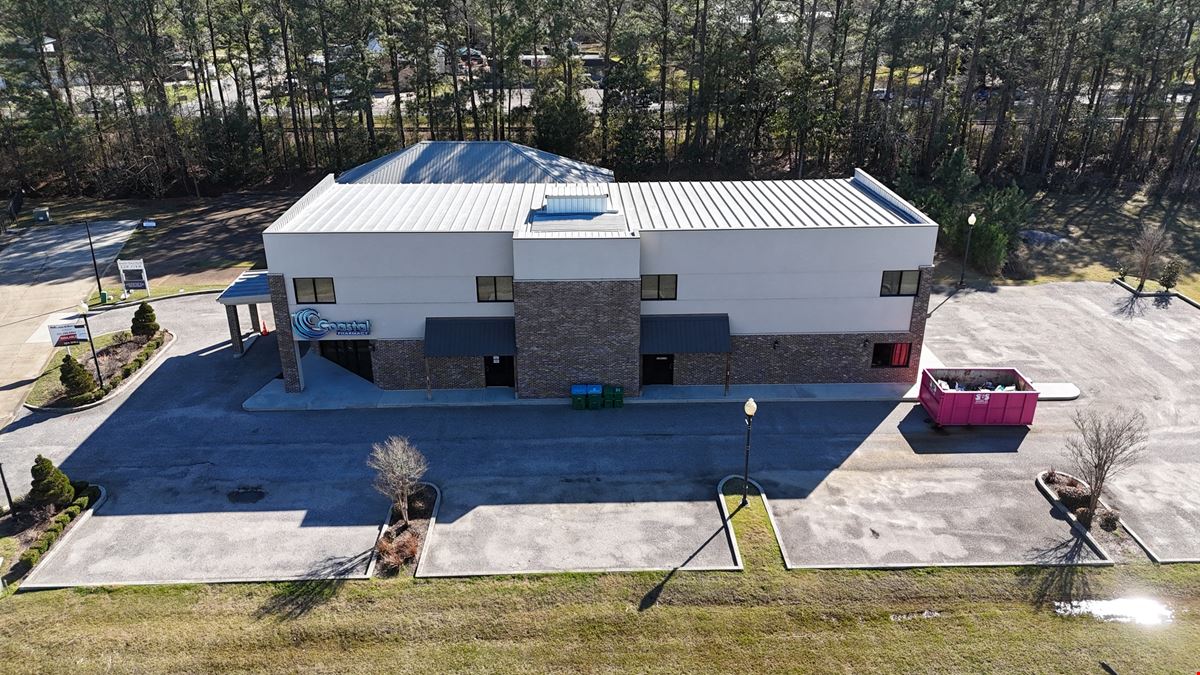 Office Building in the Heart of Ocean Springs