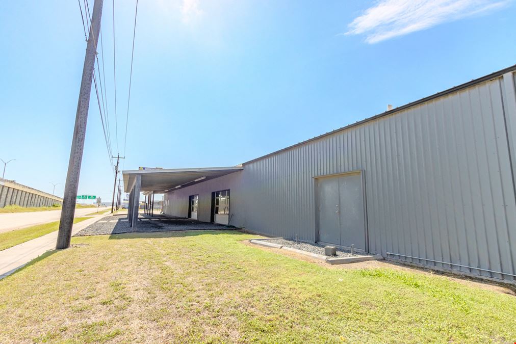 300 N Highway 35