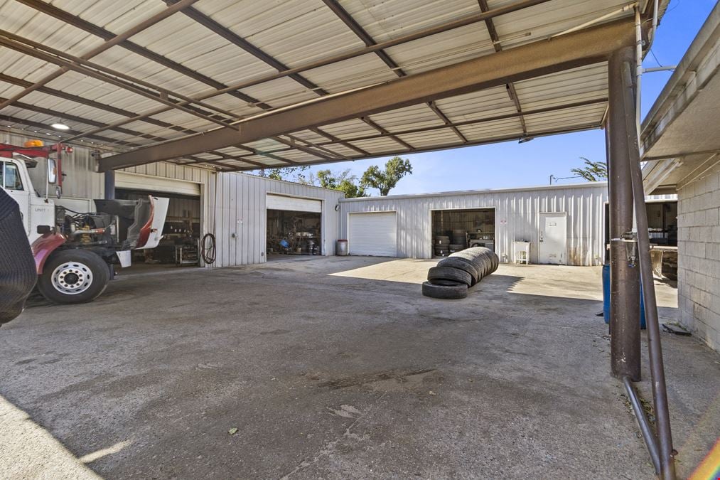 Turnkey Tire & Auto Service Property for Sale | Fully Operational Facility with Prime Hwy 75 Frontage – Willis, TX