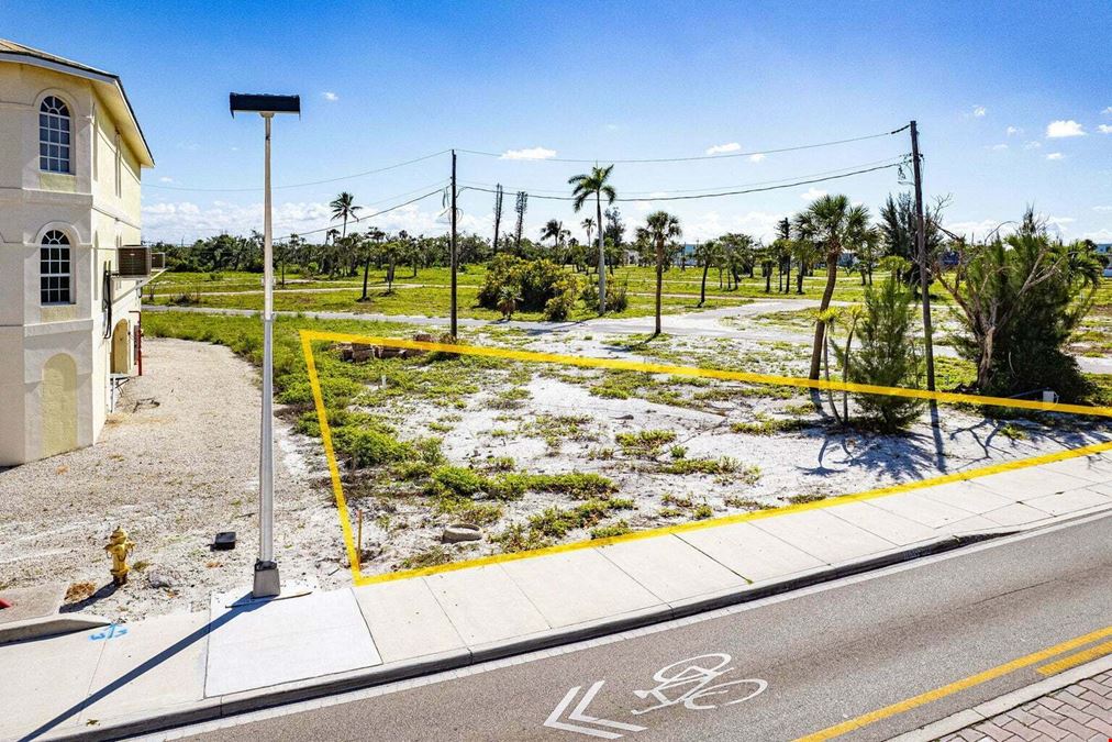 High-Visibility Mixed-Use Development Site in Fort Myers Beach