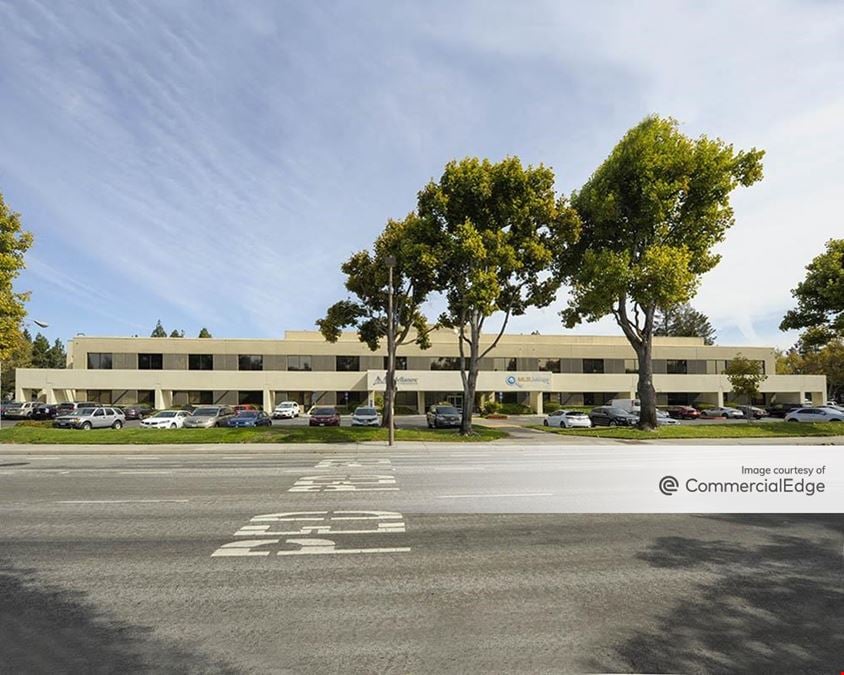 350 Oakmead Pkwy