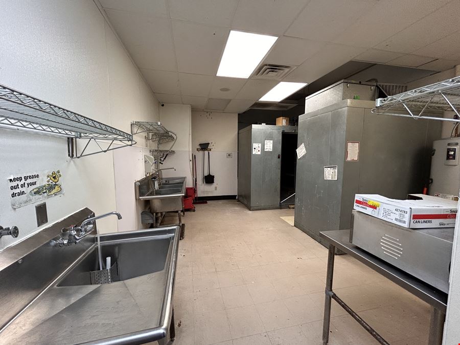 2930 N 14th St, Suite 100