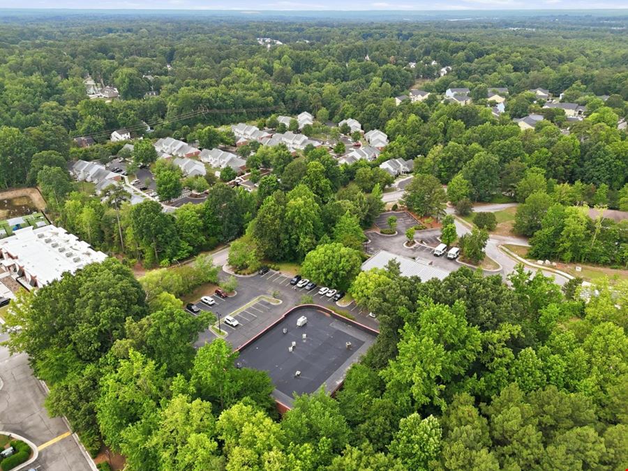 3 Suites at 502 McKnight Drive