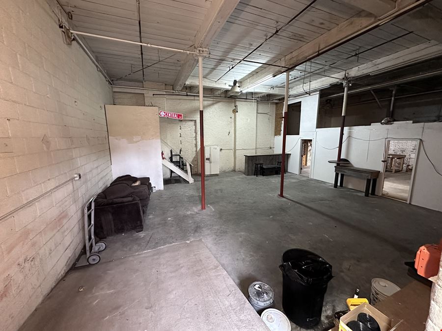 7 Dunnell Ln Unit W1-2, Pawtucket, RI 02860