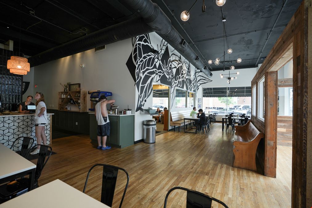 236 W Main St