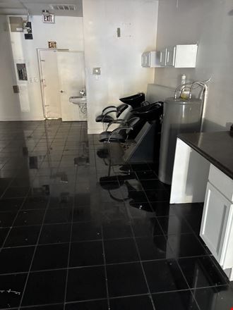 Preview of Retail space for Rent at 4727 Crawfordville Hwy