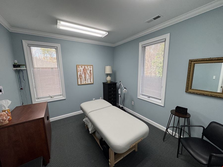 543 Keisler, Suite 203