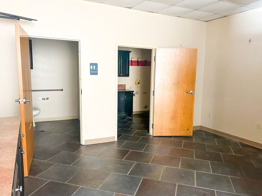 LaSalle Complex: Retail Space on Third Street in Downtown