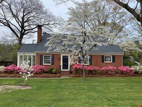 1513 N Main St