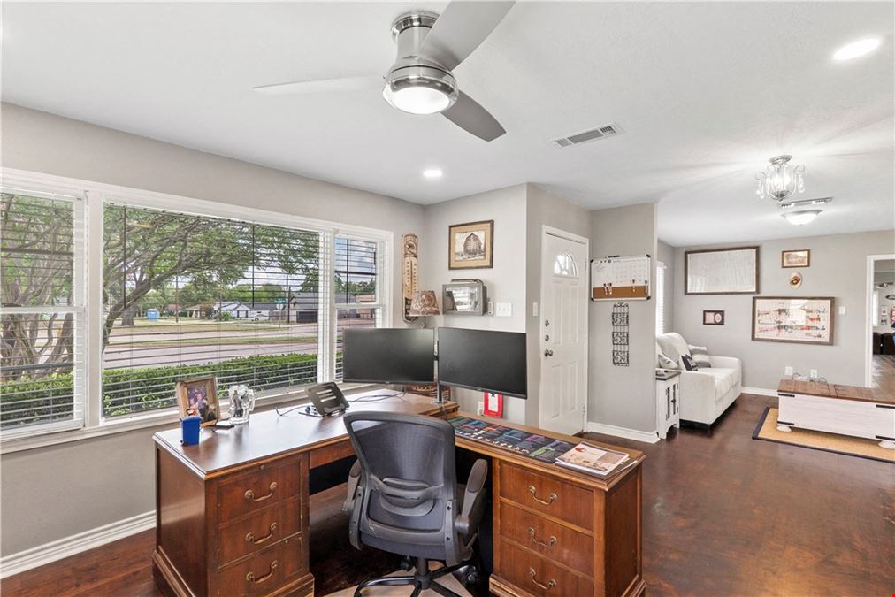 1105 San Jacinto Ln