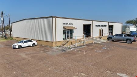 Preview of Industrial space for Rent at E Tamarack Ave