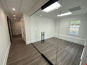295 West Crossville Road Suite 320