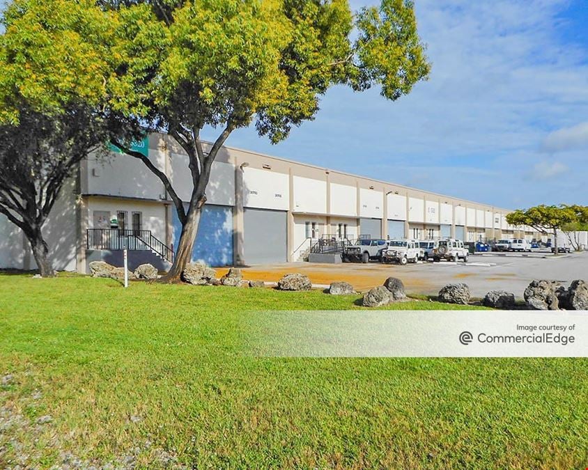 Miami International Commerce Center - 8200-8320 NW 14th Street