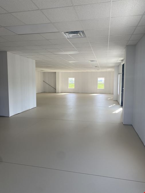 10,500 SF Warehouse with Office