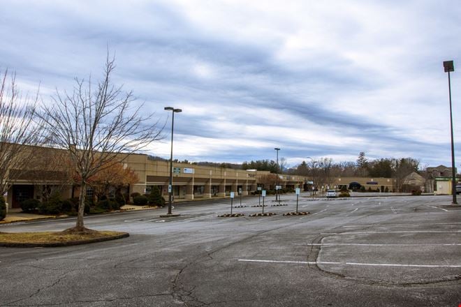 Preview of Office space for Rent at 1700 Hendersonville Road