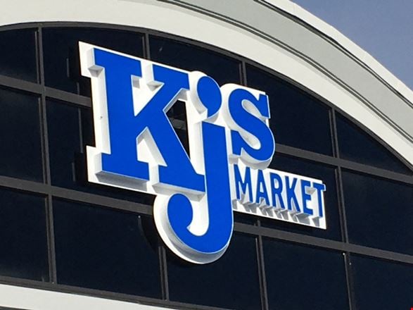 Preview of Retail space for Rent at 155 Carolina Square