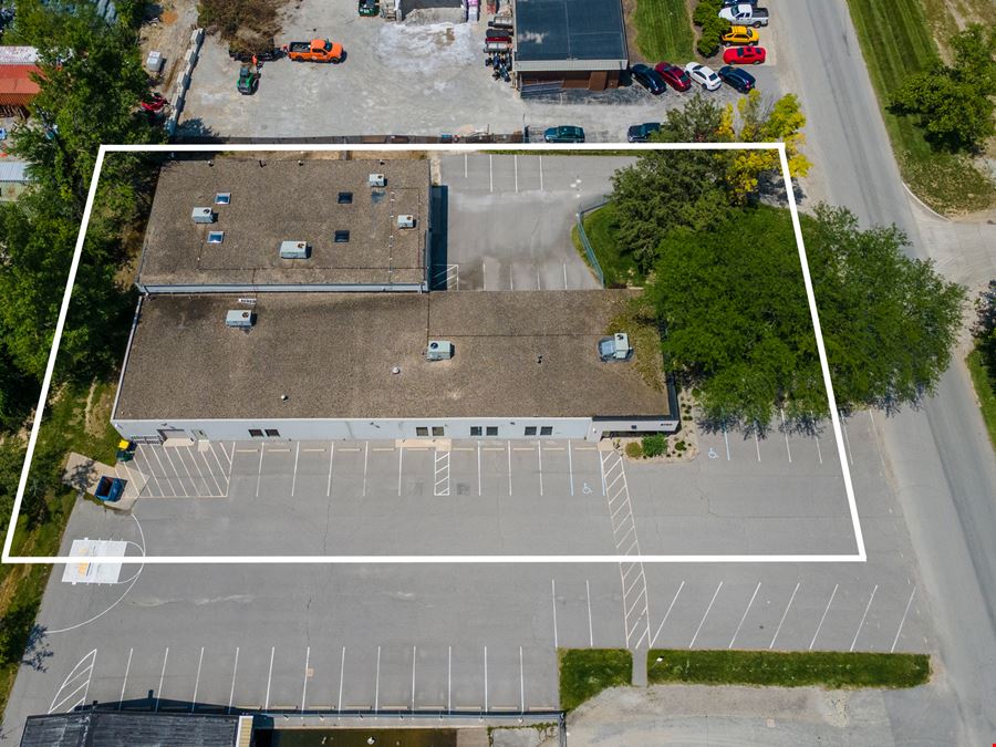 +/- 12,000 SF Freestanding Flex Industrial Building in Park 100