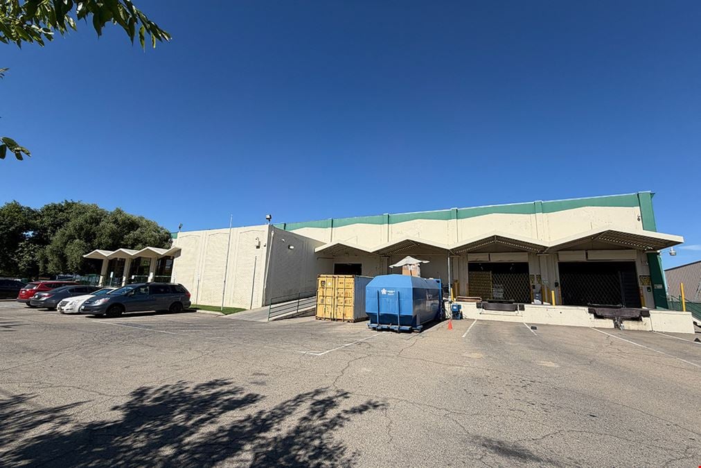 2860 S. East Avenue