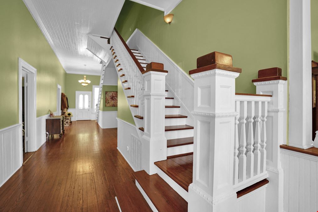 Beautiful Early 1900's Property, Home/Office