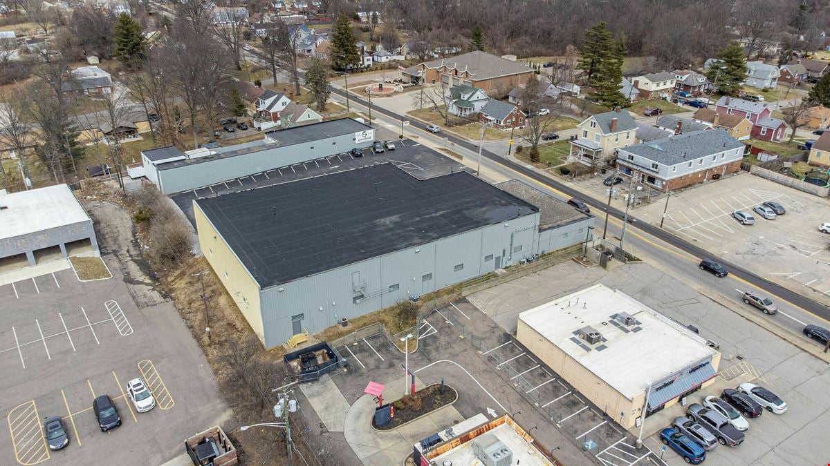 Industrial/Flex With Storage | For Lease