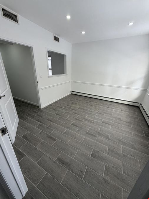 3084 Brighton 13 St